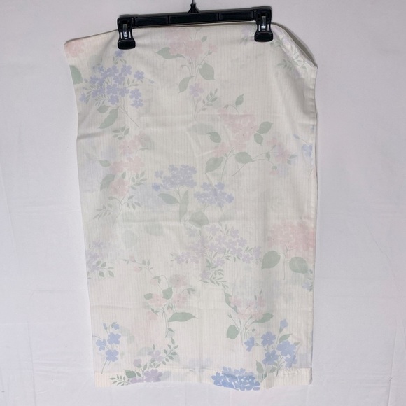 Vintage Floral Pastel Pillowcases x2 - Picture 11 of 14